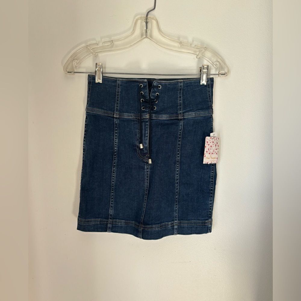 Free People Denim Lace Up Mini Skirt Blue Women’s Size 0 NWT